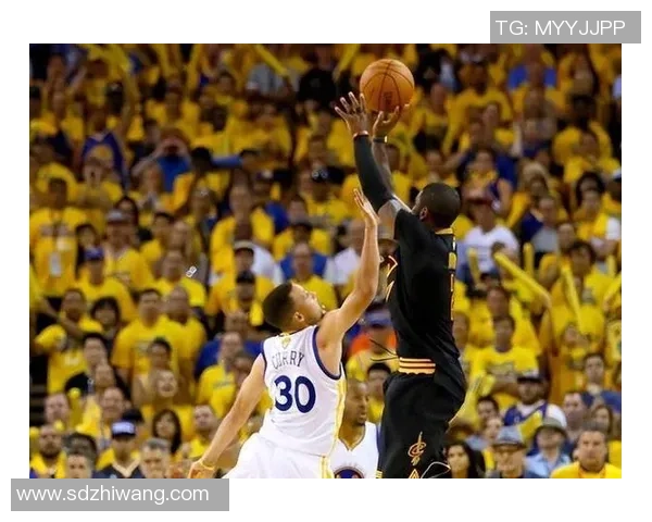 2016年总决赛第六场骑士逆转勇士的传奇时刻与历史意义分析 2016年总决赛第六场骑士逆转勇士的传奇时刻与历史意义分析